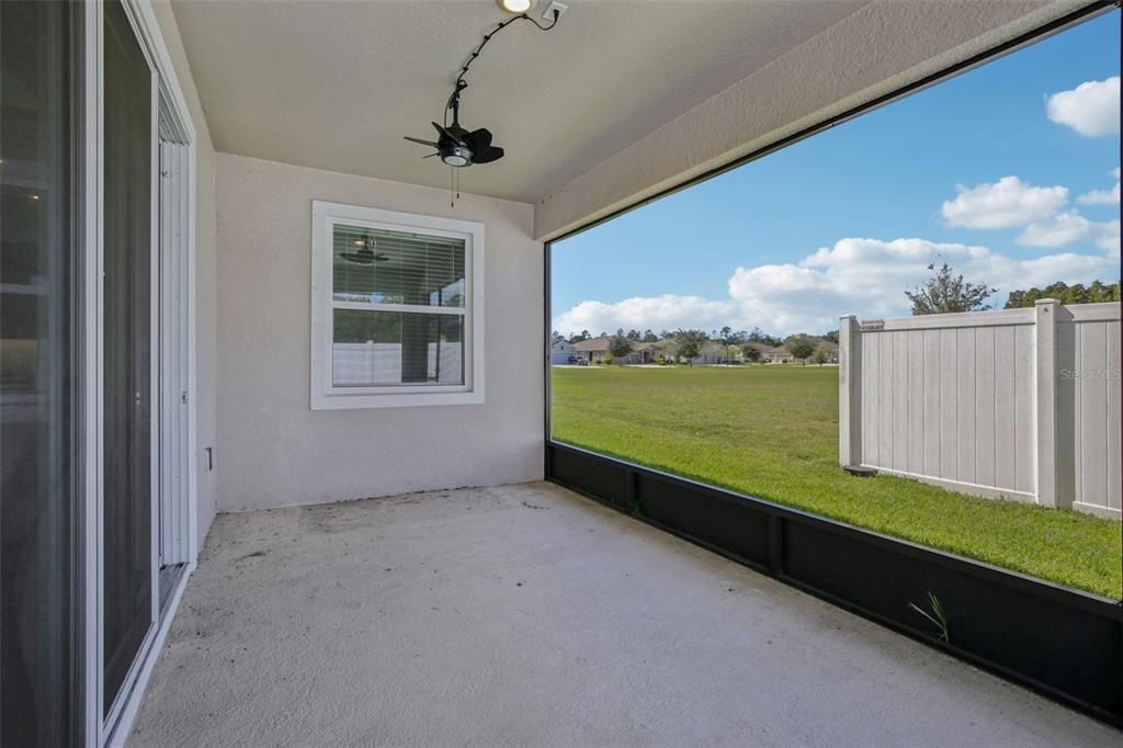 For Sale: $475,000 (4 beds, 3 baths, 2820 Square Feet)