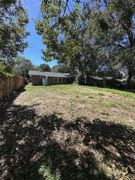 Activo con contrato: $175,000 (3 camas, 1 baños, 1099 Pies cuadrados)