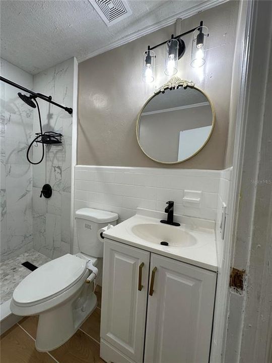 Activo con contrato: $175,000 (3 camas, 1 baños, 1099 Pies cuadrados)