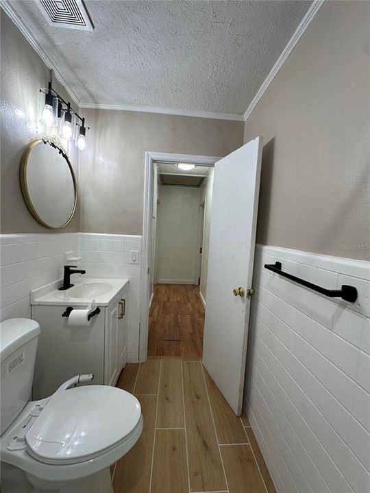 Activo con contrato: $175,000 (3 camas, 1 baños, 1099 Pies cuadrados)