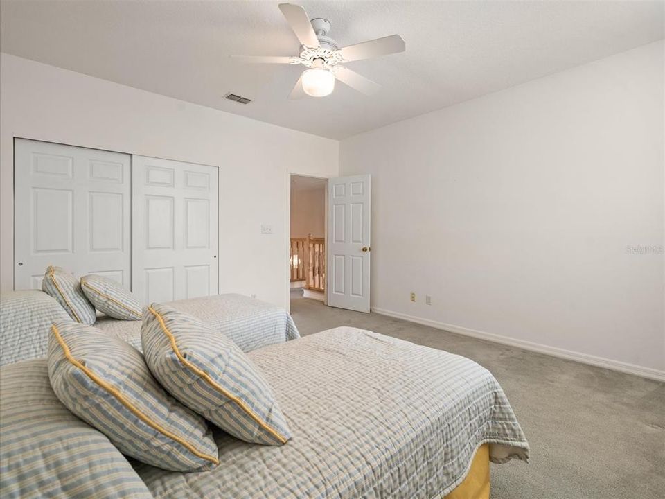 合同活跃: $785,000 (5 贝兹, 3 浴室, 3251 平方英尺)