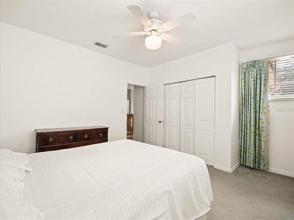 合同活跃: $785,000 (5 贝兹, 3 浴室, 3251 平方英尺)