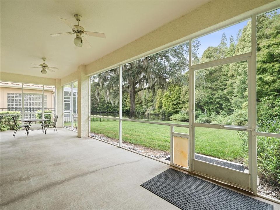 合同活跃: $785,000 (5 贝兹, 3 浴室, 3251 平方英尺)