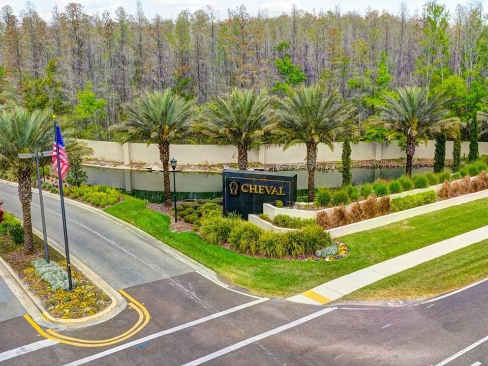 合同活跃: $785,000 (5 贝兹, 3 浴室, 3251 平方英尺)