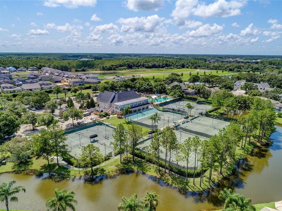 合同活跃: $785,000 (5 贝兹, 3 浴室, 3251 平方英尺)