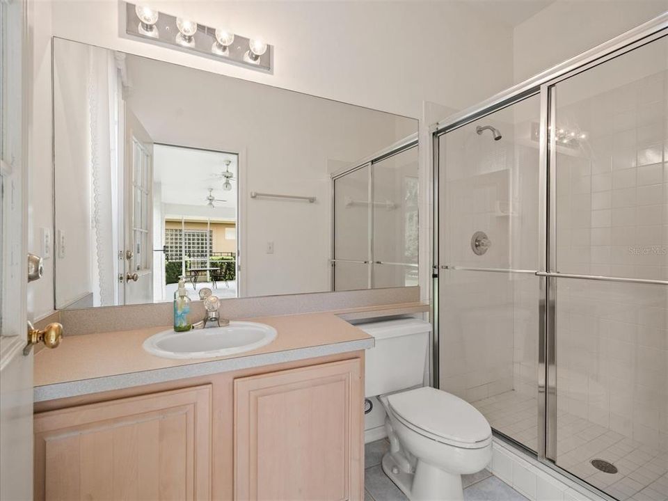 合同活跃: $785,000 (5 贝兹, 3 浴室, 3251 平方英尺)