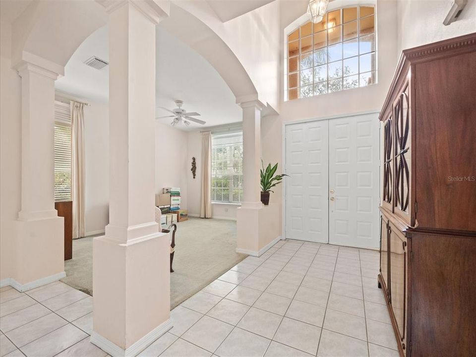 合同活跃: $785,000 (5 贝兹, 3 浴室, 3251 平方英尺)