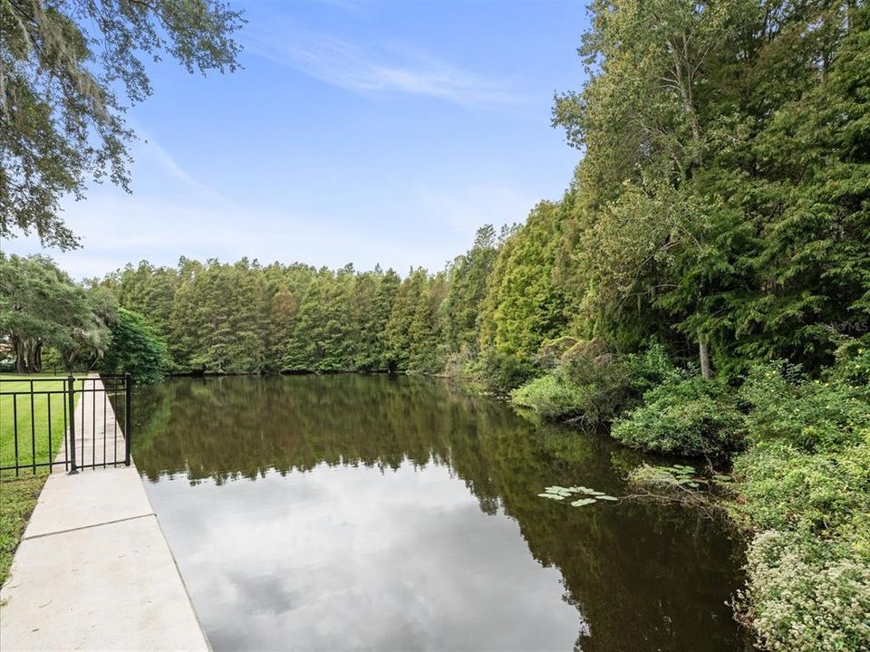 合同活跃: $785,000 (5 贝兹, 3 浴室, 3251 平方英尺)