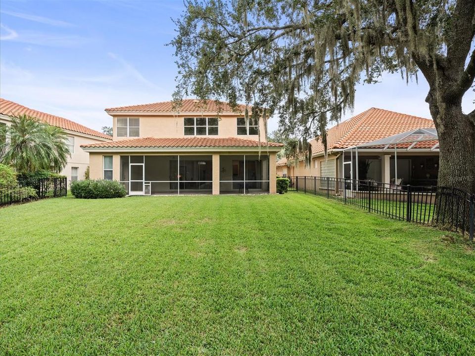 合同活跃: $785,000 (5 贝兹, 3 浴室, 3251 平方英尺)