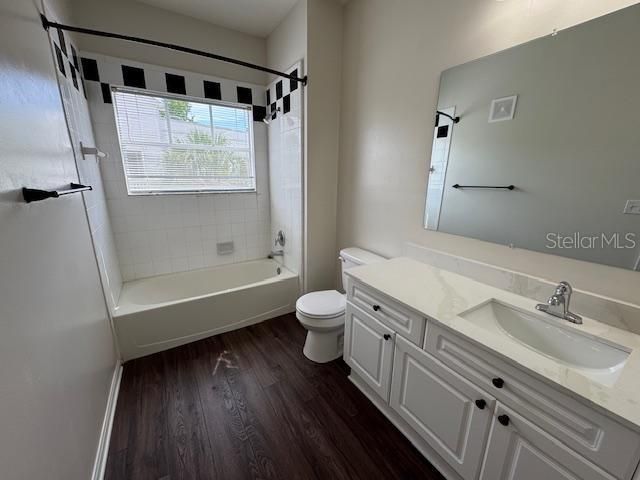 For Rent: $2,750 (3 beds, 2 baths, 1451 Square Feet)