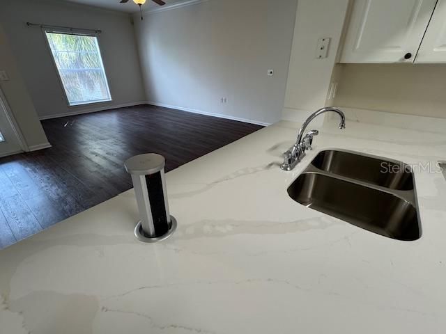 For Rent: $2,750 (3 beds, 2 baths, 1451 Square Feet)