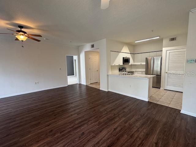 For Rent: $2,750 (3 beds, 2 baths, 1451 Square Feet)