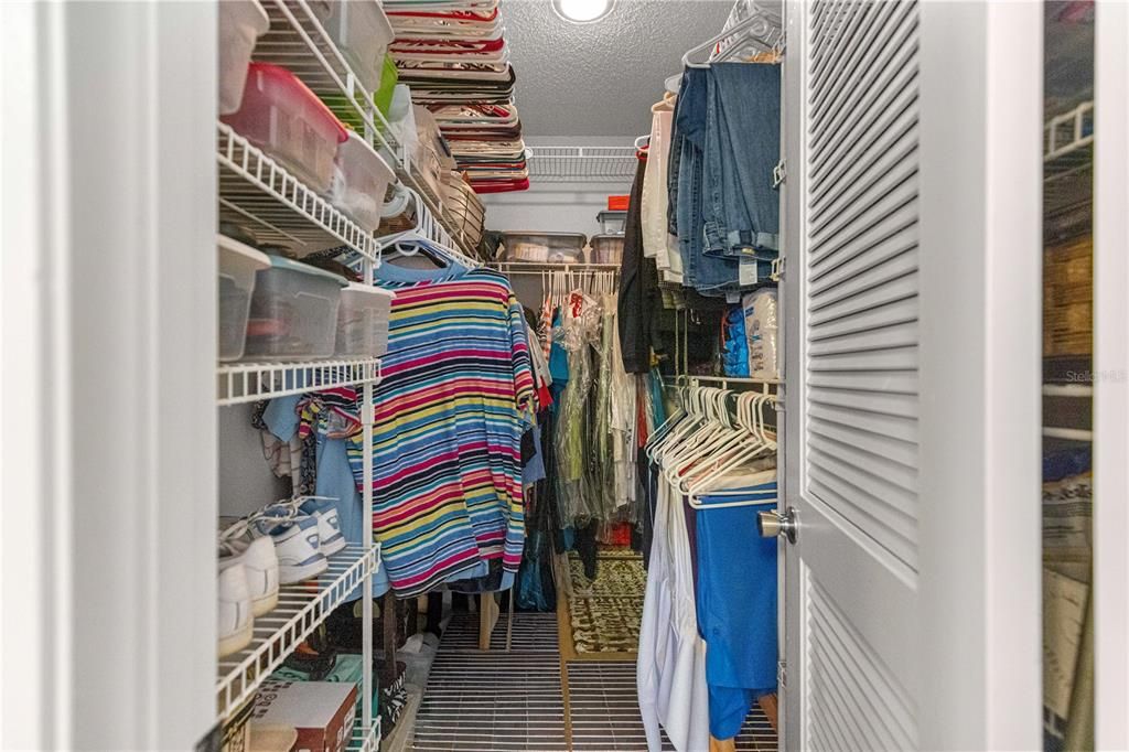 For Sale: $239,000 (2 beds, 2 baths, 1676 Square Feet)