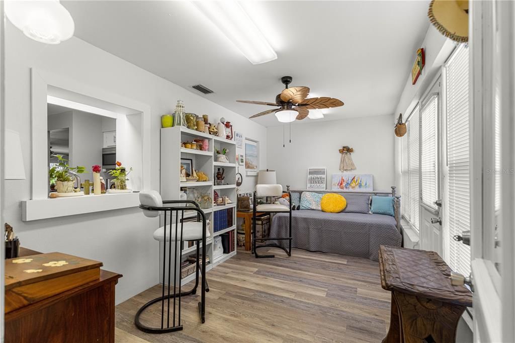 For Sale: $239,000 (2 beds, 2 baths, 1676 Square Feet)