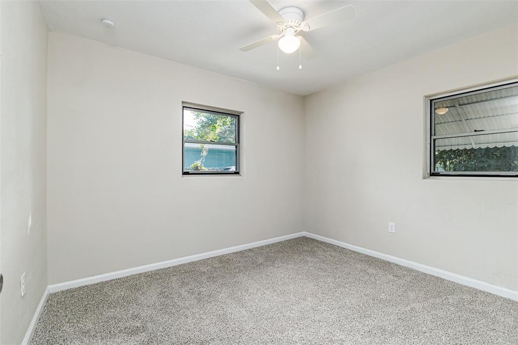 На продажу: $219,950 (3 спален, 1 ванн, 1129 Квадратных фут)