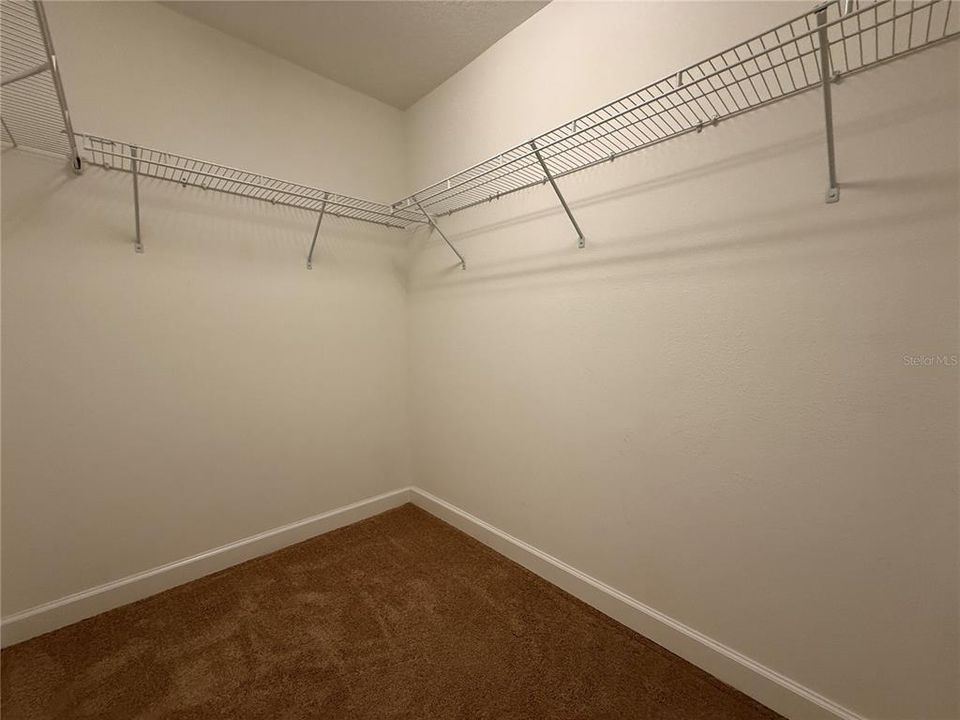 Active With Contract: $2,900 (3 beds, 2 baths, 1980 Square Feet)