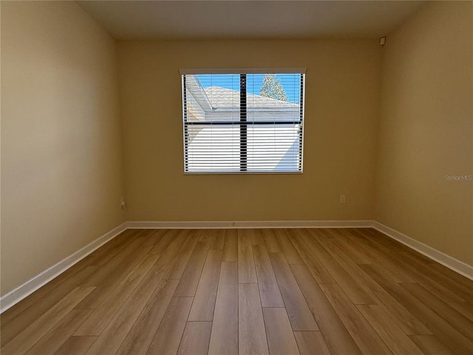 Active With Contract: $2,900 (3 beds, 2 baths, 1980 Square Feet)