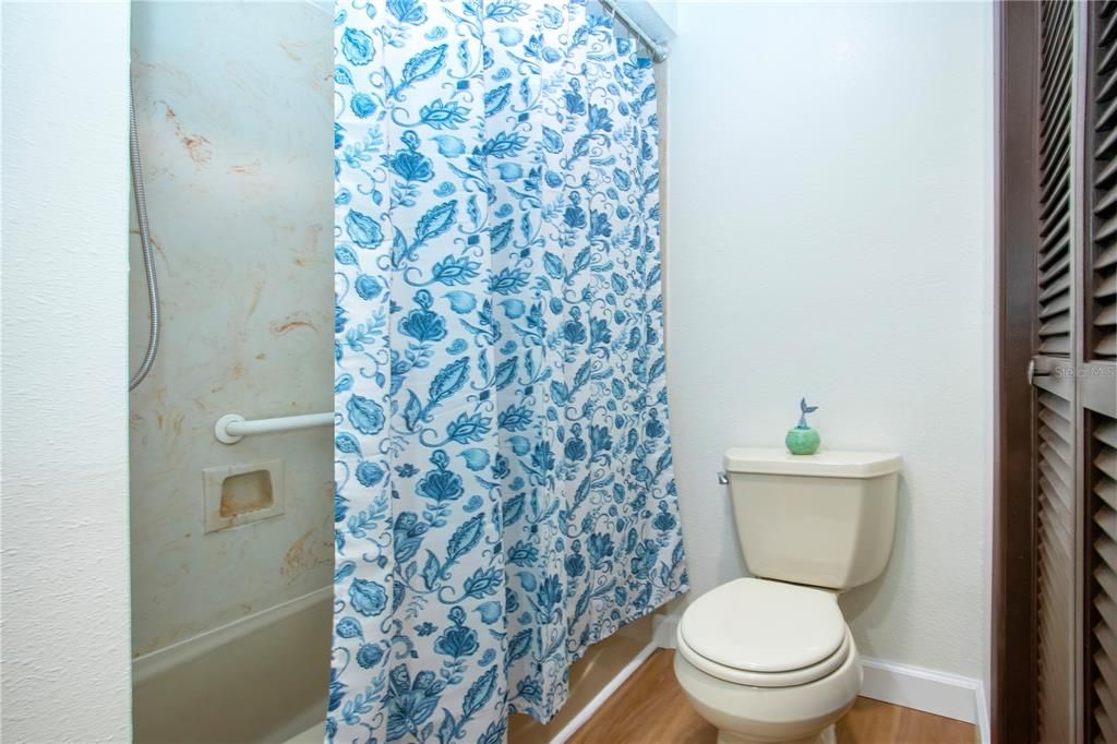 待售: $414,000 (3 贝兹, 3 浴室, 2085 平方英尺)