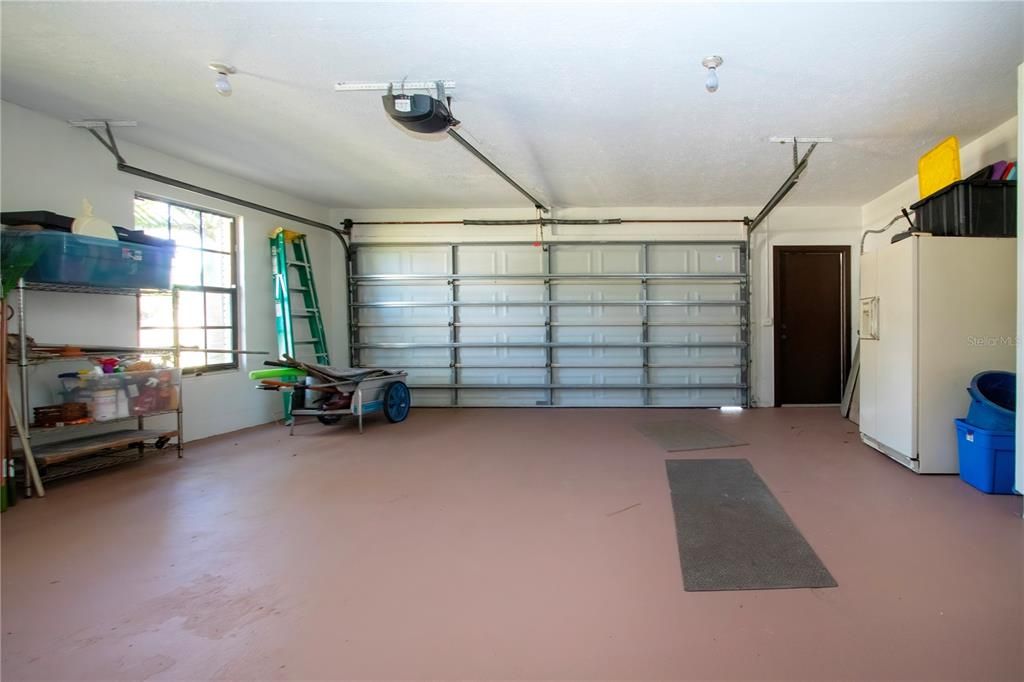 待售: $414,000 (3 贝兹, 3 浴室, 2085 平方英尺)