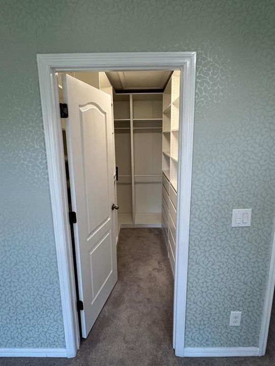 合同活跃: $3,000 (3 贝兹, 2 浴室, 1876 平方英尺)