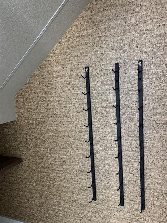 合同活跃: $3,000 (3 贝兹, 2 浴室, 1876 平方英尺)