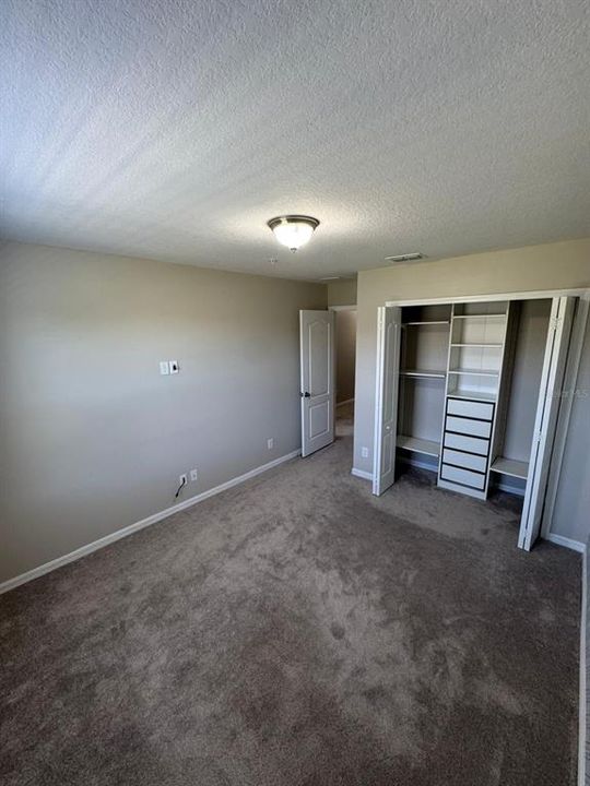 合同活跃: $3,000 (3 贝兹, 2 浴室, 1876 平方英尺)