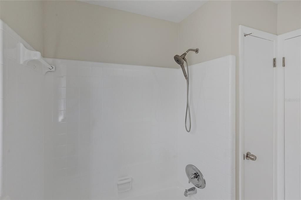 Active With Contract: $359,900 (3 beds, 2 baths, 1494 Square Feet)