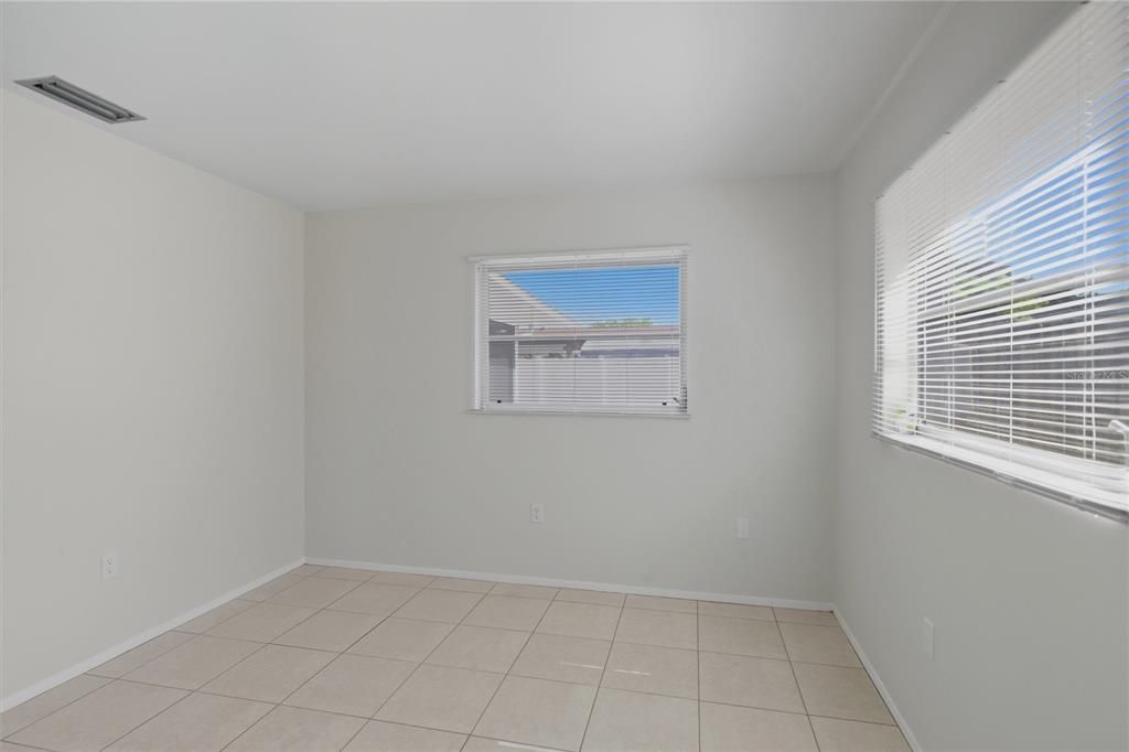 Active With Contract: $359,900 (3 beds, 2 baths, 1494 Square Feet)