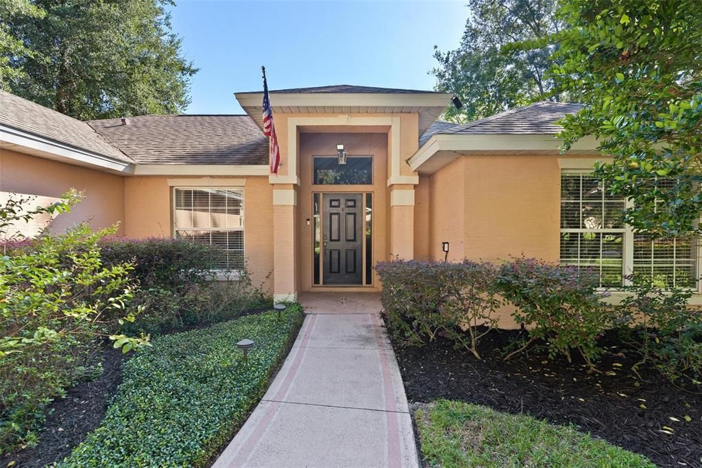 For Sale: $349,999 (3 beds, 2 baths, 1556 Square Feet)