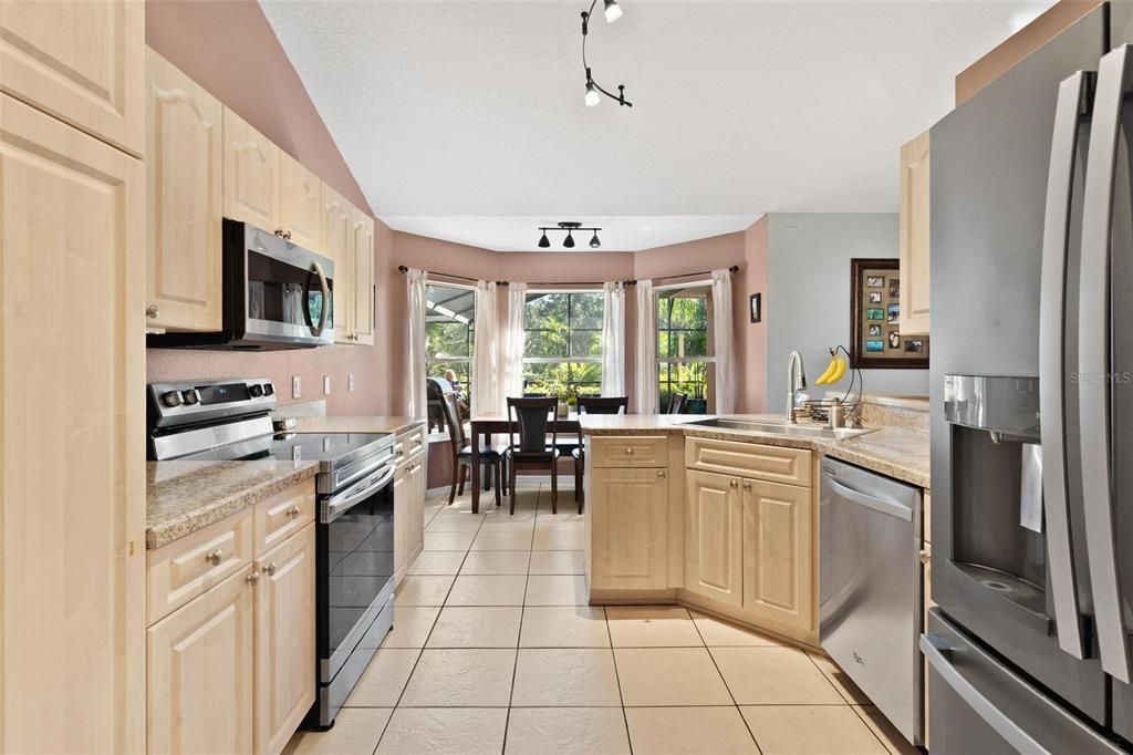 For Sale: $349,999 (3 beds, 2 baths, 1556 Square Feet)