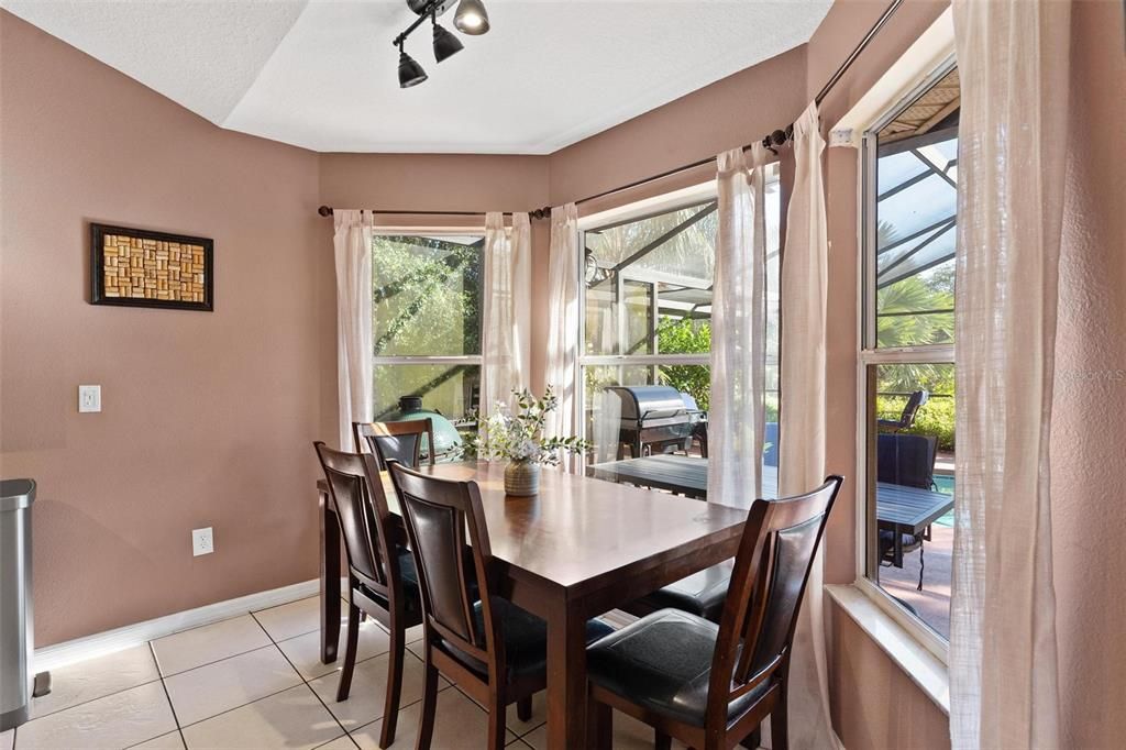 For Sale: $349,999 (3 beds, 2 baths, 1556 Square Feet)