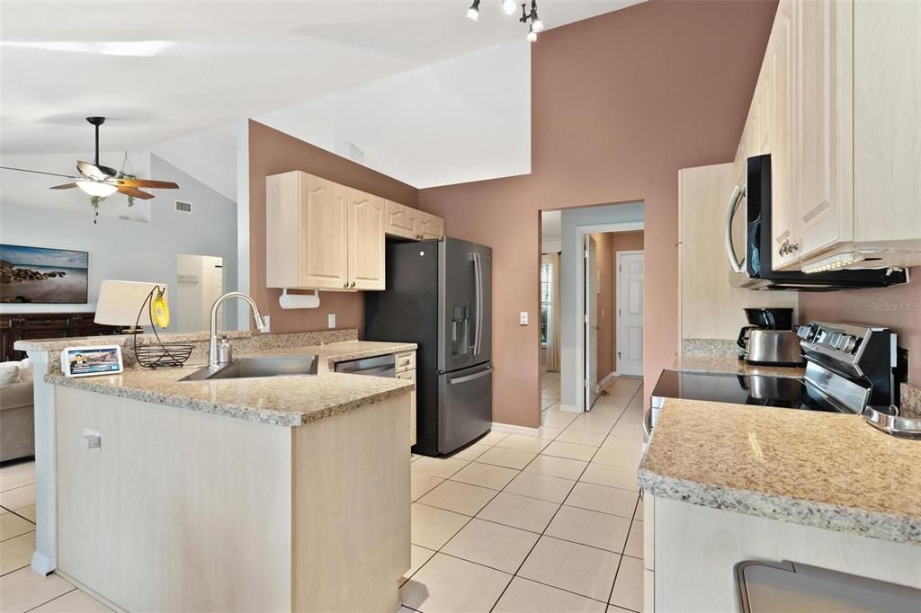 For Sale: $349,999 (3 beds, 2 baths, 1556 Square Feet)