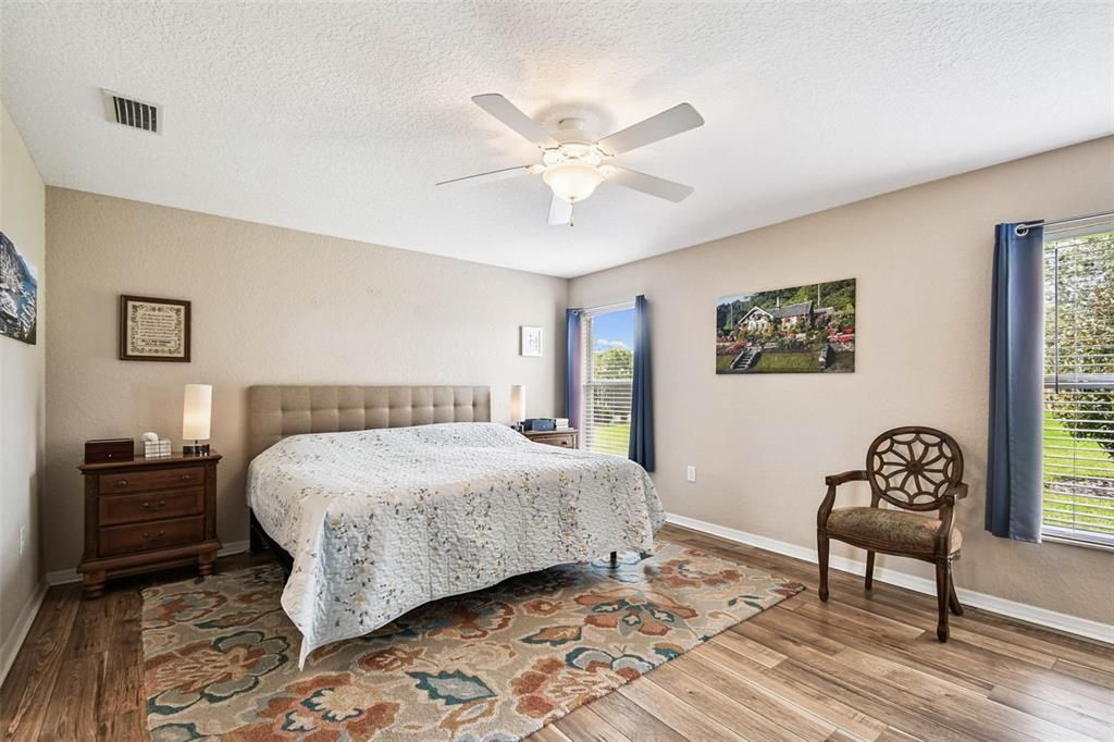 Active With Contract: $312,500 (3 beds, 2 baths, 1816 Square Feet)