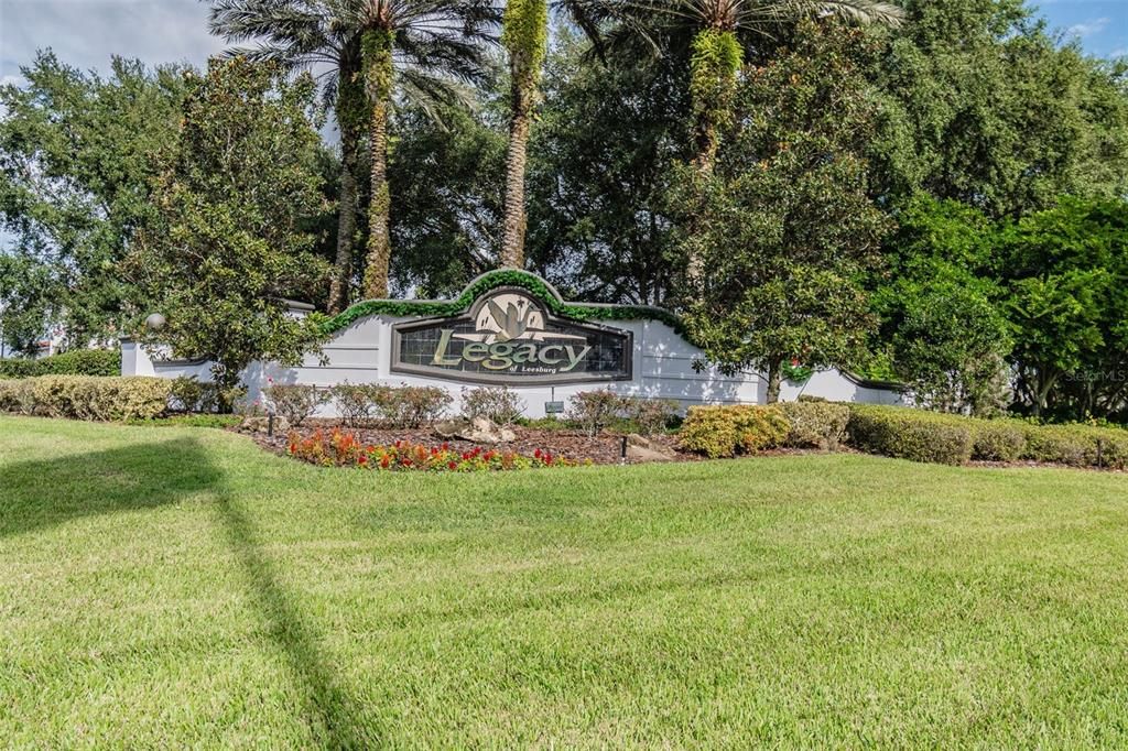 Active With Contract: $312,500 (3 beds, 2 baths, 1816 Square Feet)