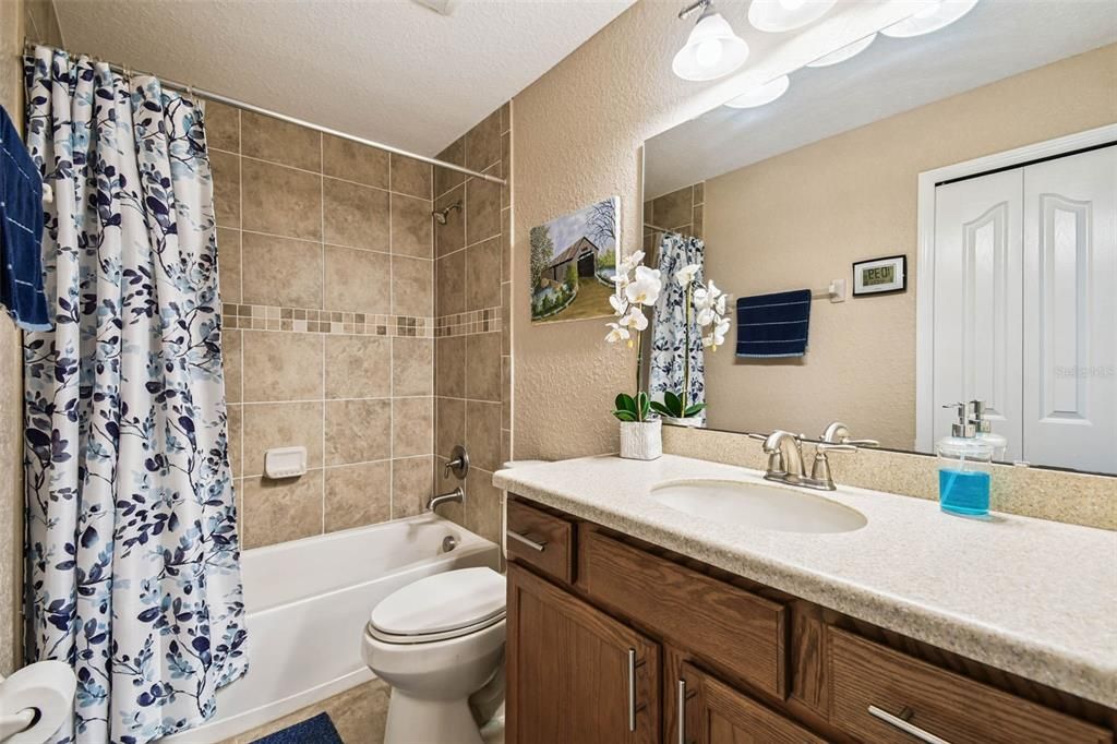 Active With Contract: $312,500 (3 beds, 2 baths, 1816 Square Feet)