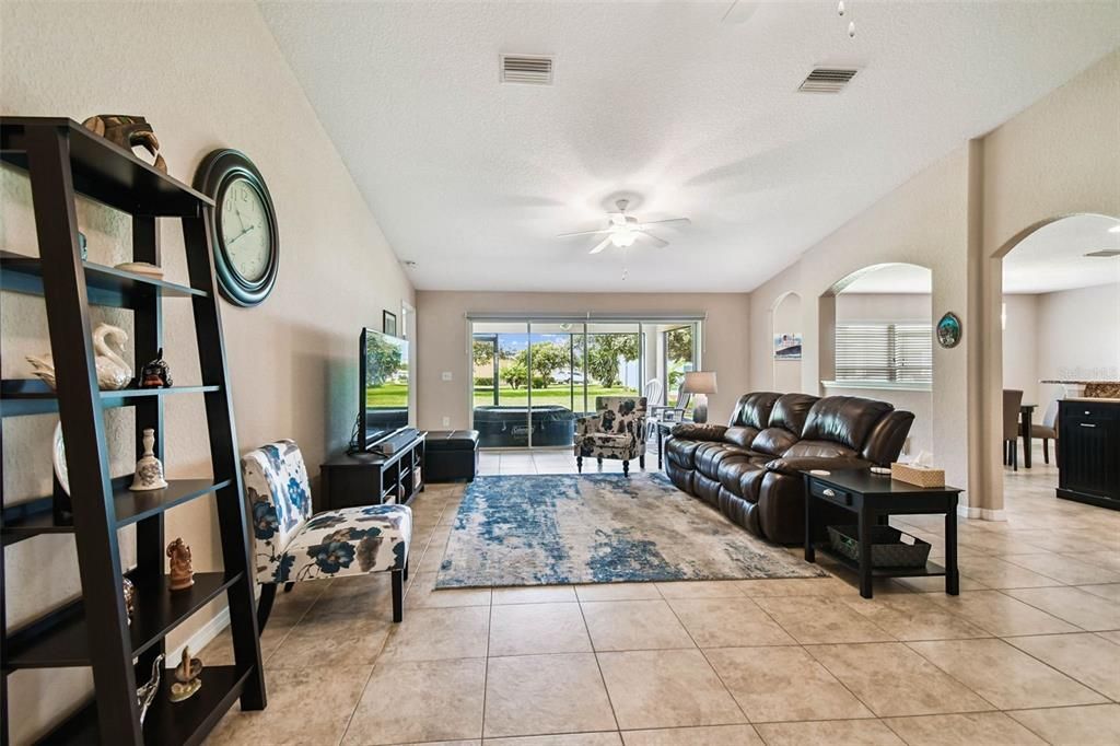 Active With Contract: $312,500 (3 beds, 2 baths, 1816 Square Feet)