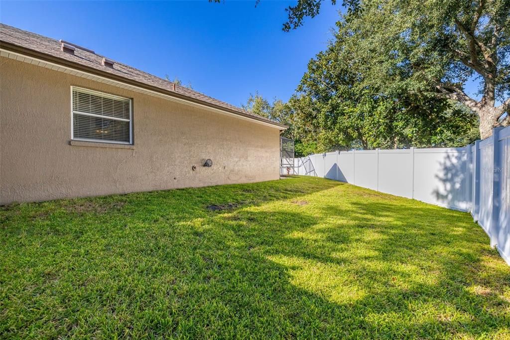 Под контрактом: $515,000 (3 спален, 2 ванн, 1673 Квадратных фут)