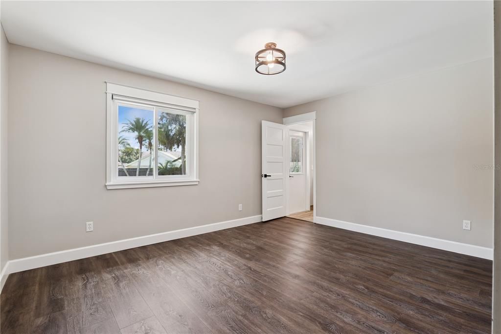 Active With Contract: $494,000 (3 beds, 3 baths, 1746 Square Feet)