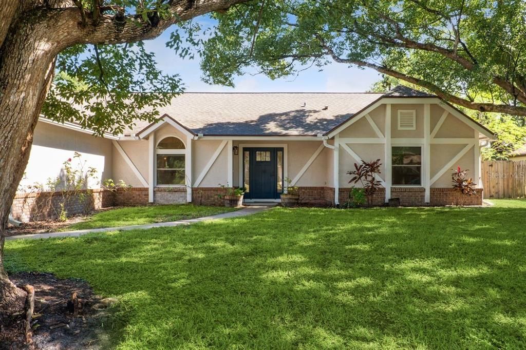 Active With Contract: $494,000 (3 beds, 3 baths, 1746 Square Feet)