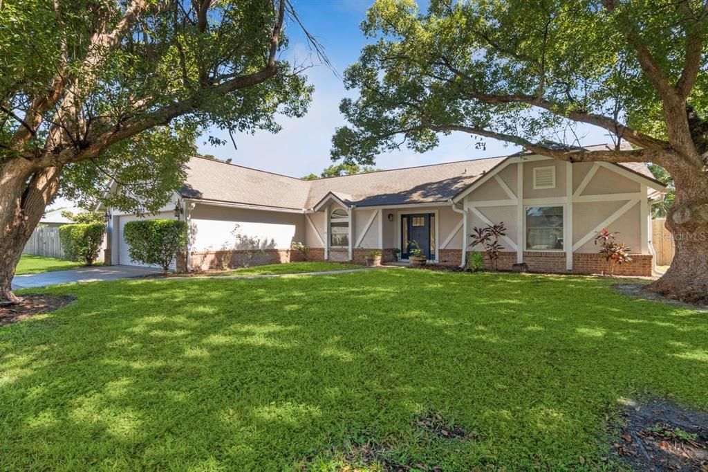 Active With Contract: $494,000 (3 beds, 3 baths, 1746 Square Feet)