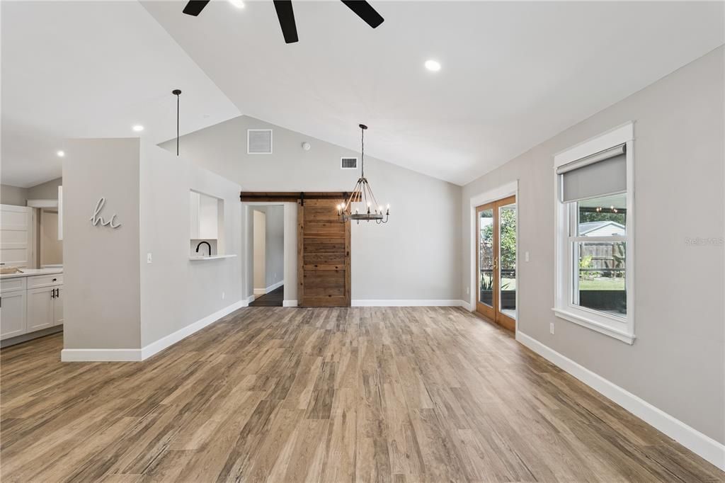 Active With Contract: $494,000 (3 beds, 3 baths, 1746 Square Feet)