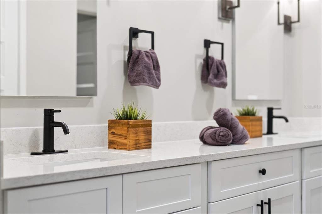 Active With Contract: $494,000 (3 beds, 3 baths, 1746 Square Feet)