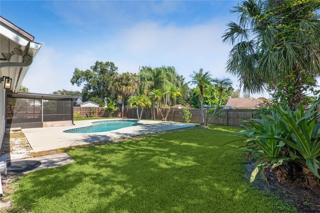 Active With Contract: $494,000 (3 beds, 3 baths, 1746 Square Feet)