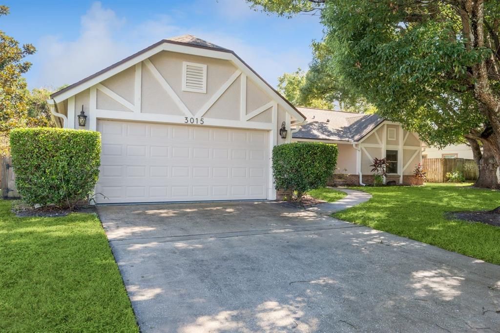 Active With Contract: $494,000 (3 beds, 3 baths, 1746 Square Feet)