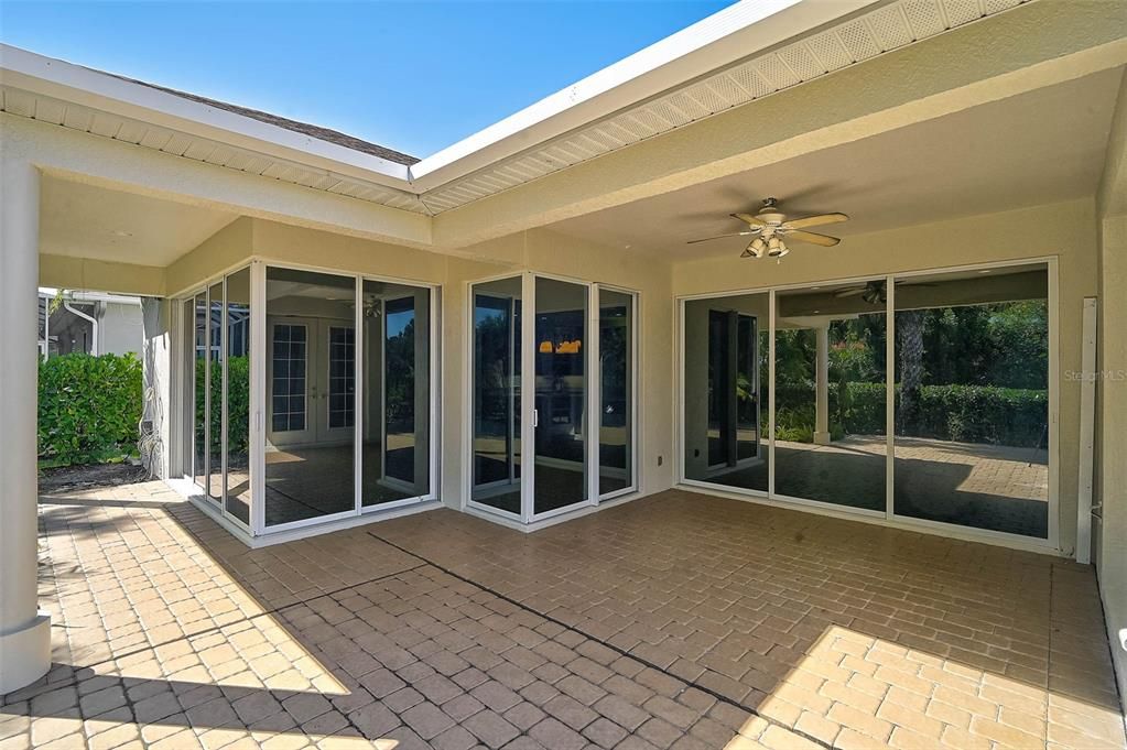 На продажу: $675,000 (4 спален, 3 ванн, 3151 Квадратных фут)