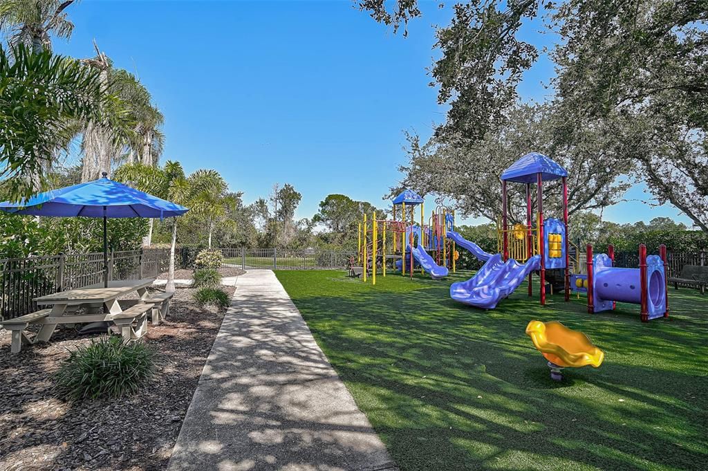 На продажу: $675,000 (4 спален, 3 ванн, 3151 Квадратных фут)