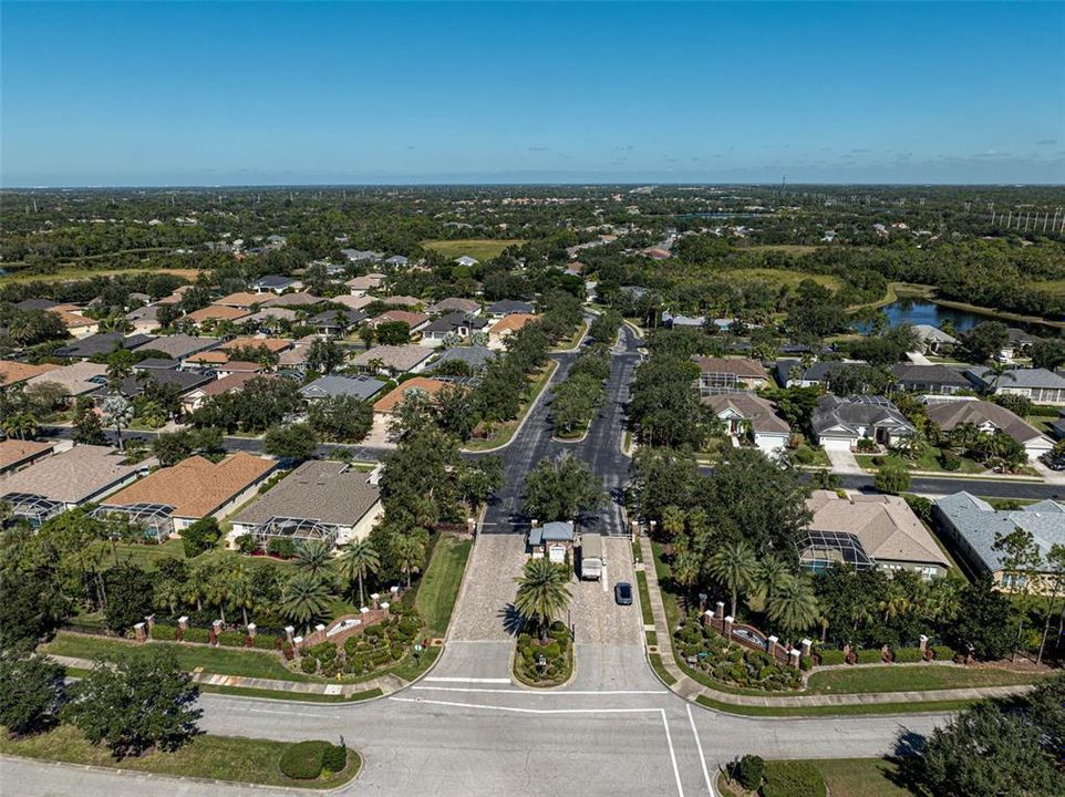 На продажу: $675,000 (4 спален, 3 ванн, 3151 Квадратных фут)