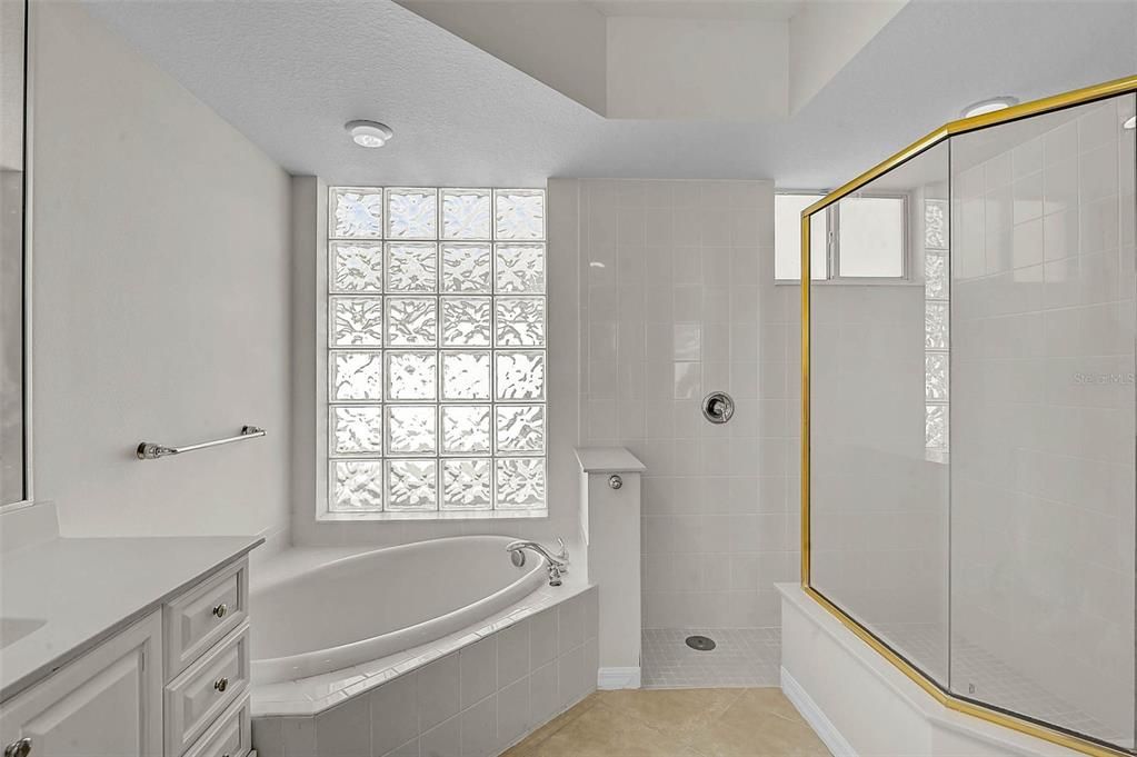 На продажу: $675,000 (4 спален, 3 ванн, 3151 Квадратных фут)