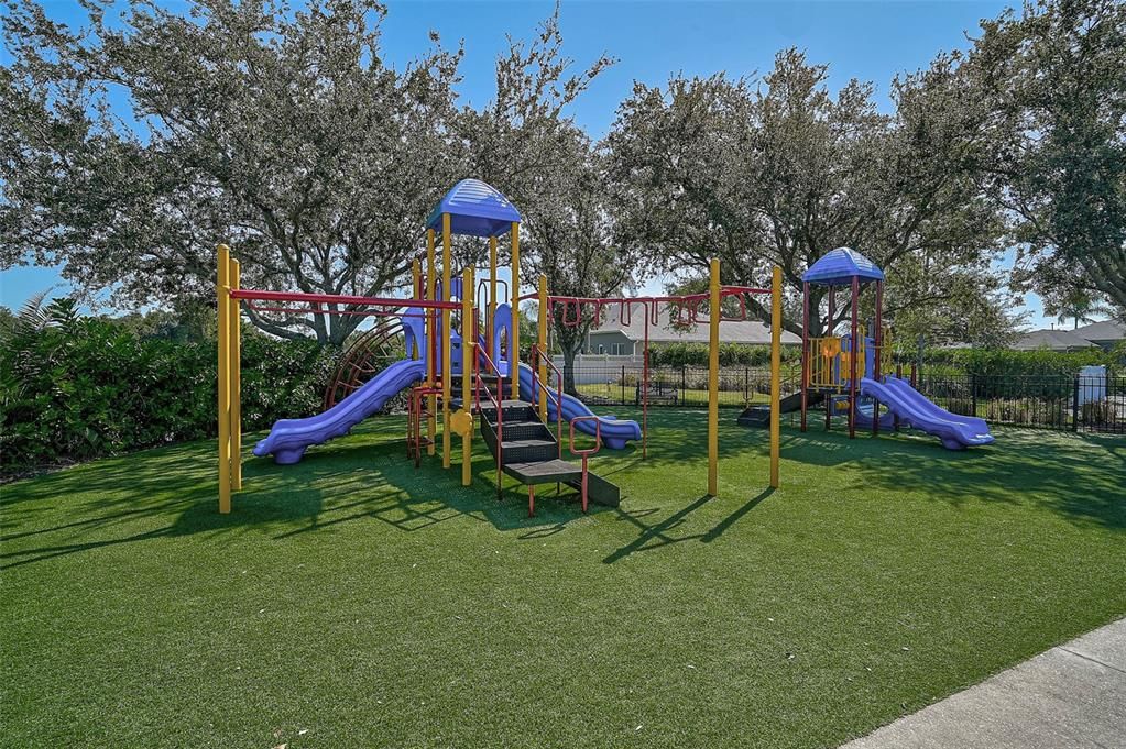 На продажу: $675,000 (4 спален, 3 ванн, 3151 Квадратных фут)