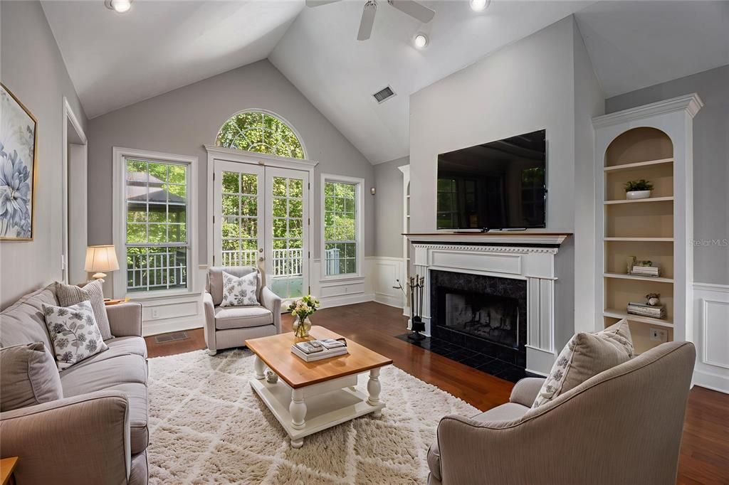 En Venta: $600,000 (4 camas, 2 baños, 2850 Pies cuadrados)